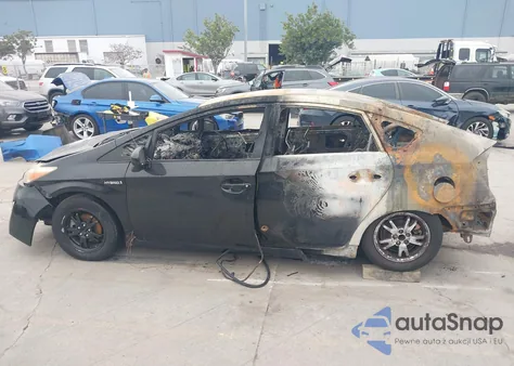 2012 Toyota Prius Two z USA, uszkodzony, nr VIN JTDKN3DU6C1522400